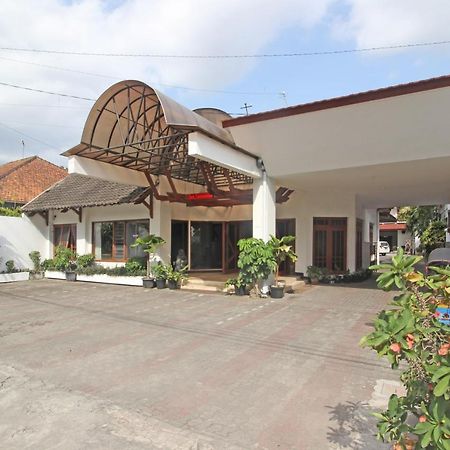 יוגיאקרטה Reddoorz Plus @ Taman Siswa 3 מראה חיצוני תמונה