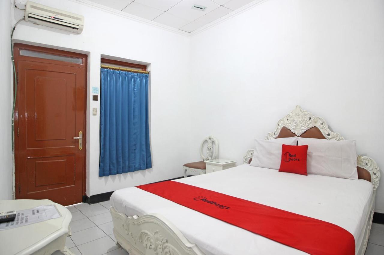 יוגיאקרטה Reddoorz Plus @ Taman Siswa 3 מראה חיצוני תמונה