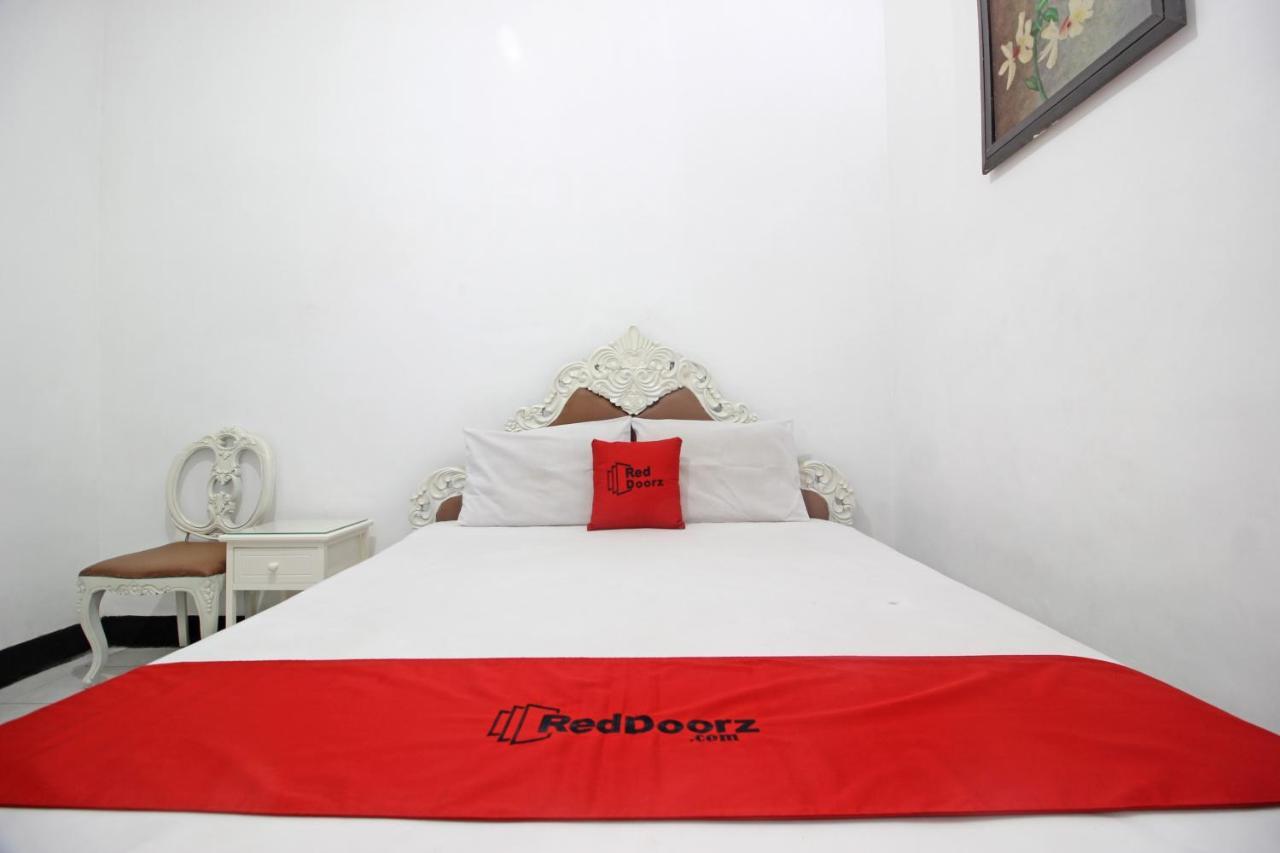 יוגיאקרטה Reddoorz Plus @ Taman Siswa 3 מראה חיצוני תמונה